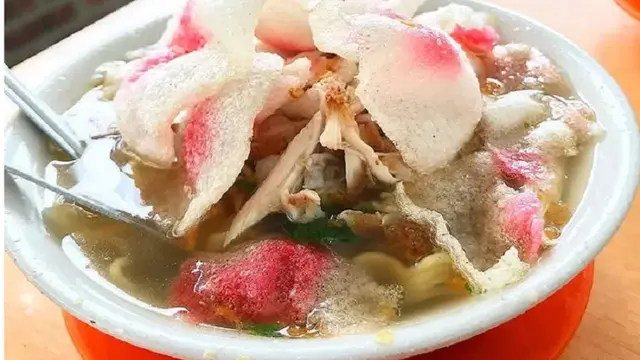 Mie Sop Paling Legen di Tebing Tinggi, Rasanya Bikin Ketagihan